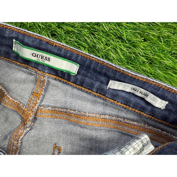 GUESS 1981 Flare Jeans Sz 30 Medium Wash Blue Button Fly Women Stretch Denim Y2K - Picture 3 of 11